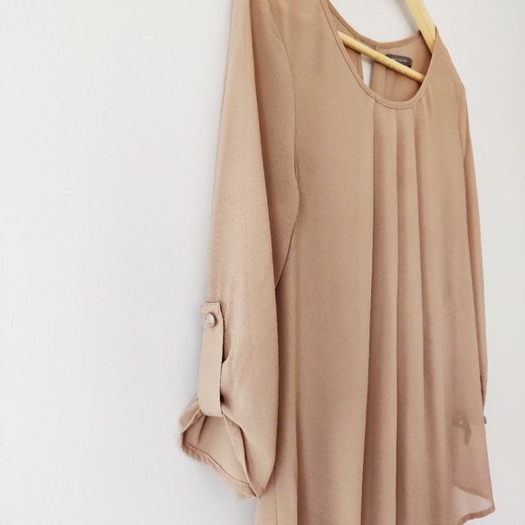 Suzy Shier blouse - Picture 2 of 4